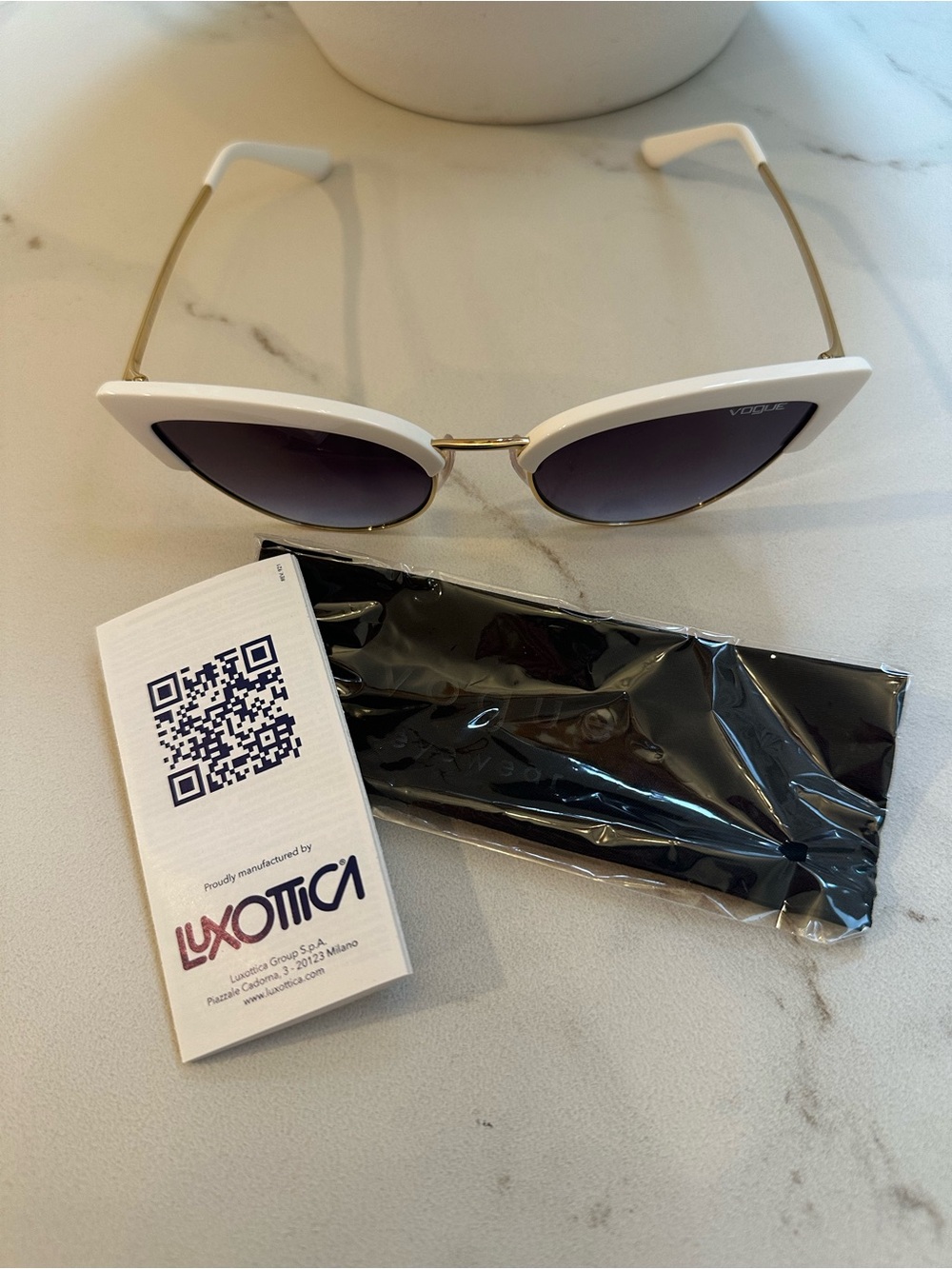 NWT White Vogue Cat Eye Sunglasses with Gold Trim - Picture 7 of 8